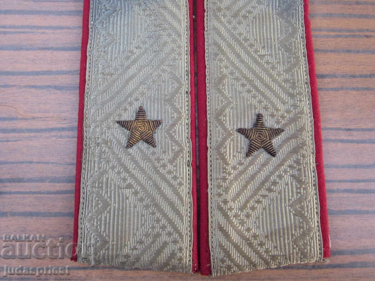 Παλιά Βουλγαρικά στρατηγικά επιθέματα υποστράτηγου από την εποχή του κομμουνισμού - 5 Παλιά Βουλγαρικά στρατηγικά επιθέματα υποστράτηγου από την εποχή του κομμουνισμού - 5