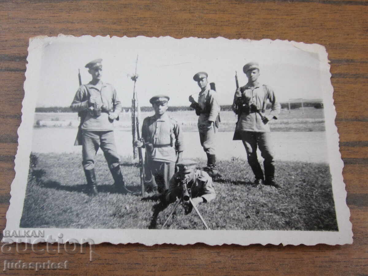 ВСВ Царство България военна снимка войници с картечница с цена 15.00 лв. | € 7.67 ВСВ Царство България военна снимка войници с картечница с цена 15.00 лв. | € 7.67