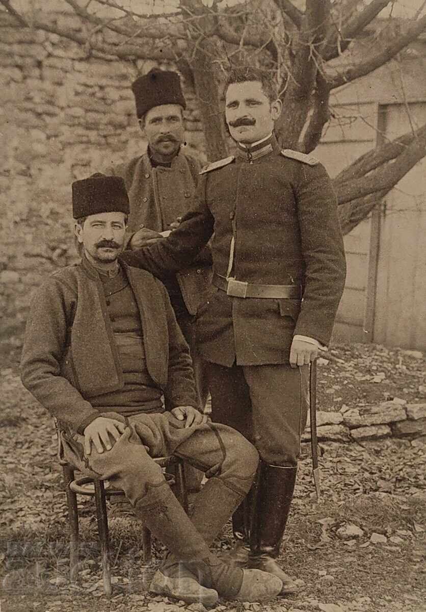 ΣΤΡΑΤΙΩΤΙΚΟΙ ΦΙΛΟΙ ΣΤΟΛΗ ΠΑΝΤΕΛΟΝΙ ΚΑΠΕΛΟ ΦΩΤΟΓΡΑΦΙΑ ΑΝΔΡΑΣ ΧΑΡΤΟΝΙ με τιμή 39.00 BGN | € 19.94 ΣΤΡΑΤΙΩΤΙΚΟΙ ΦΙΛΟΙ ΣΤΟΛΗ ΠΑΝΤΕΛΟΝΙ ΚΑΠΕΛΟ ΦΩΤΟΓΡΑΦΙΑ ΑΝΔΡΑΣ ΧΑΡΤΟΝΙ με τιμή 39.00 BGN | € 19.94