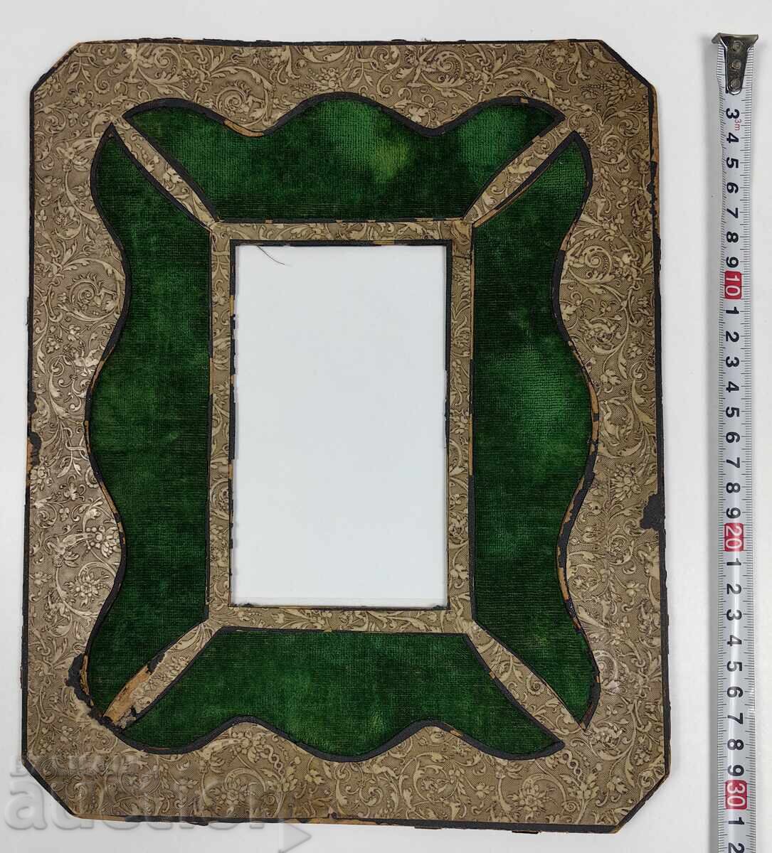 Πάνω από 100 ετών παλιά μεγάλη κορνίζα για φωτογραφία με τιμή 29.00 BGN | € 14.83