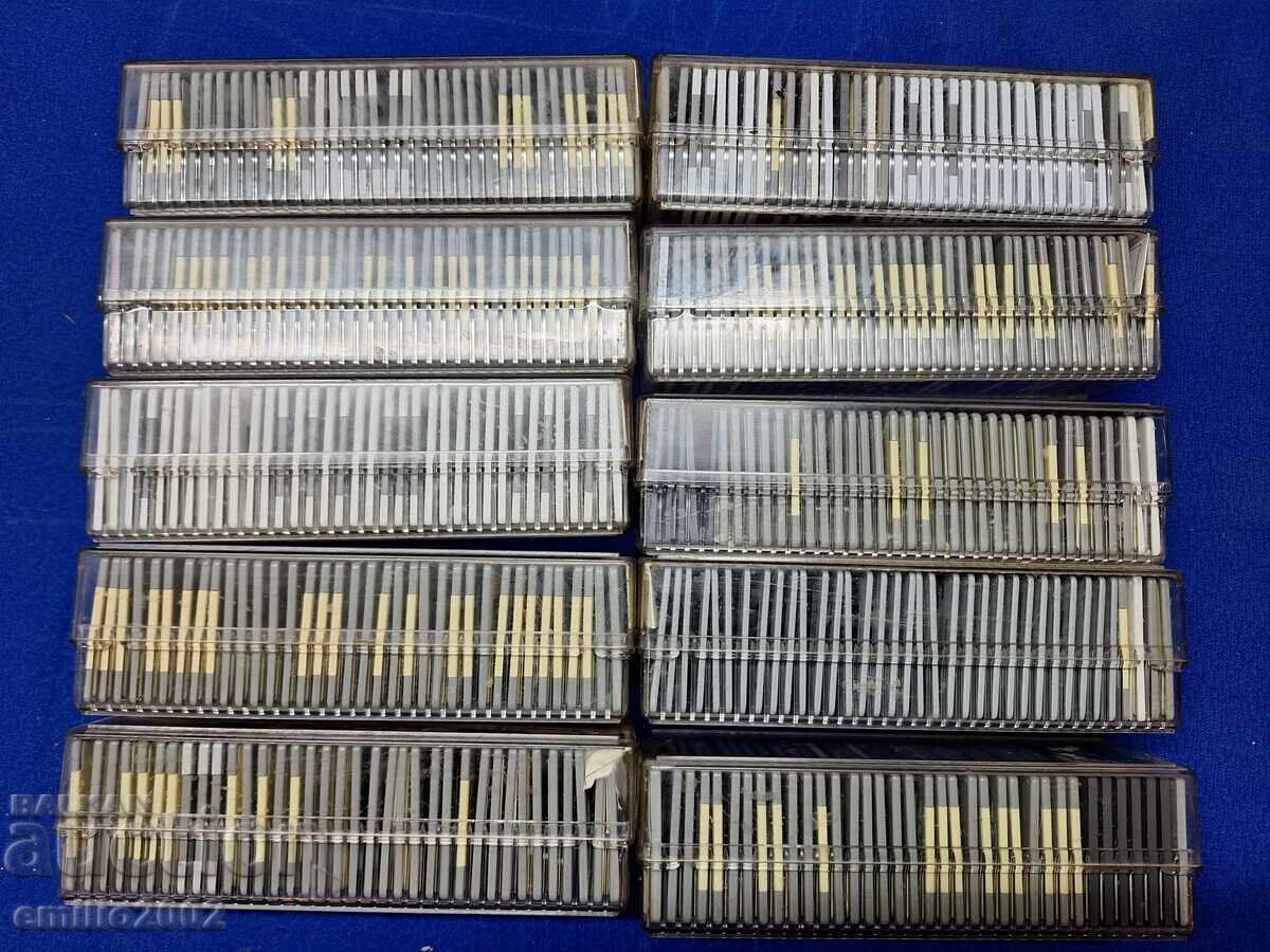 Διαφάνειες (διαφανειών) μεγάλος αριθμός με τιμή 24.00 BGN | € 12.27