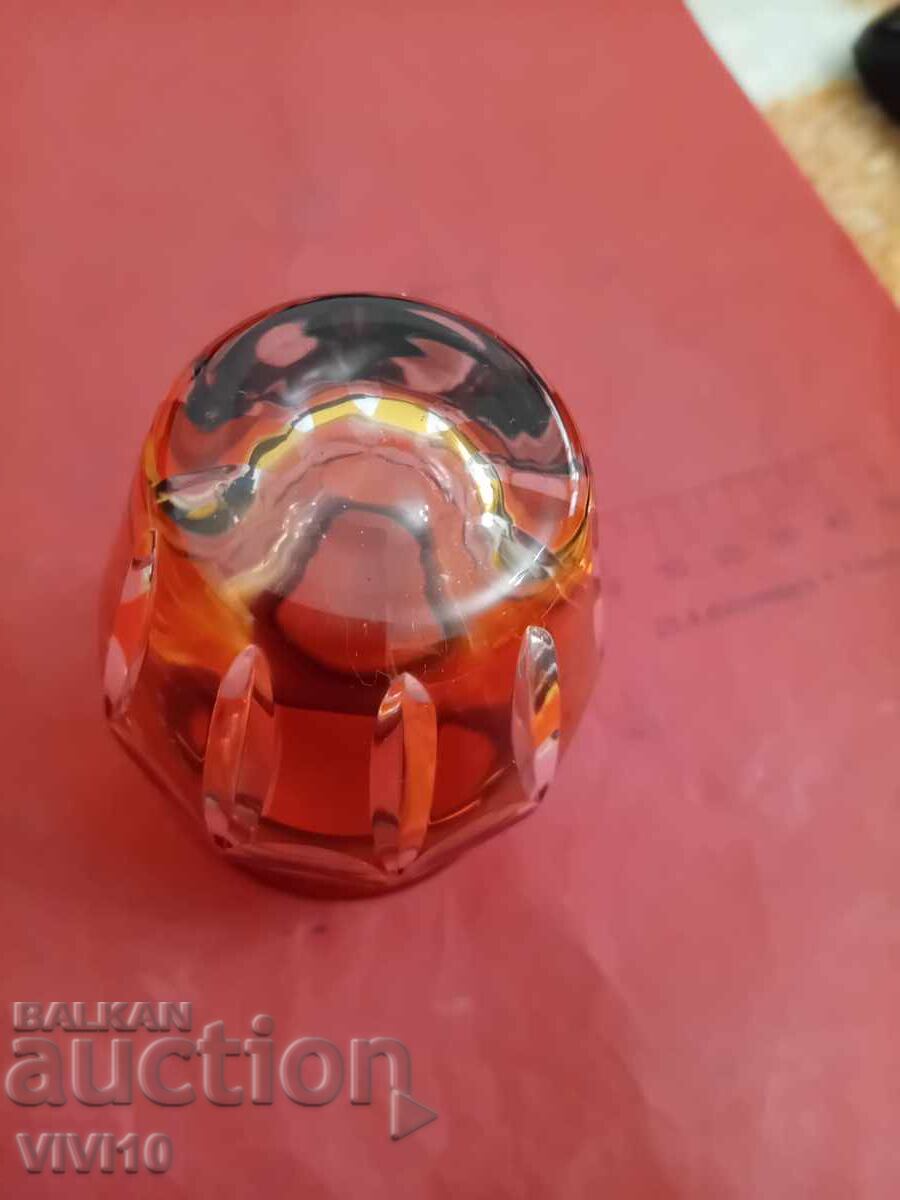 Delivery of Antique vase, crystal 8cm