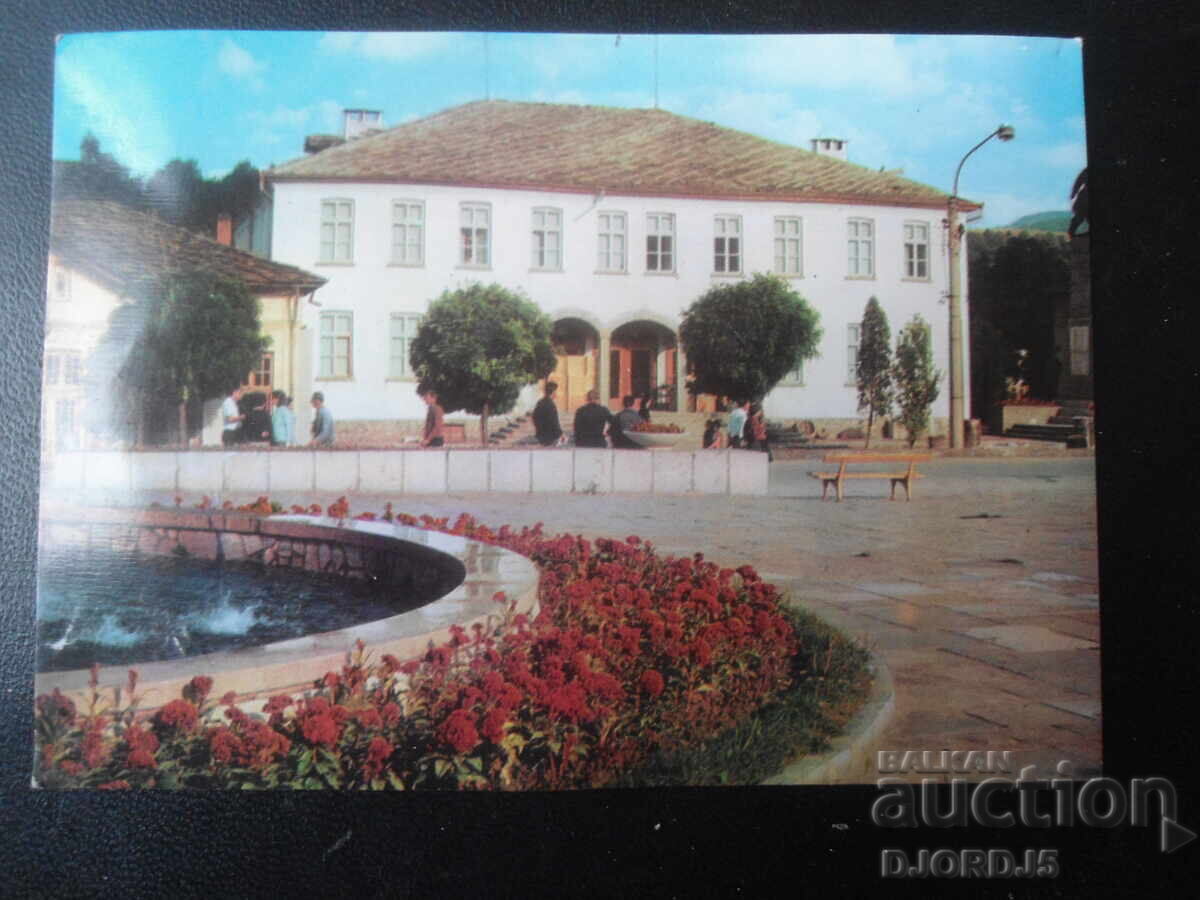 ΤΡΟΪΑΝ - Το Μουσείο Λαϊκής Τέχνης και Εφαρμοσμένων Τεχνών ΤΡΟΪΑΝ - Το Μουσείο Λαϊκής Τέχνης και Εφαρμοσμένων Τεχνών