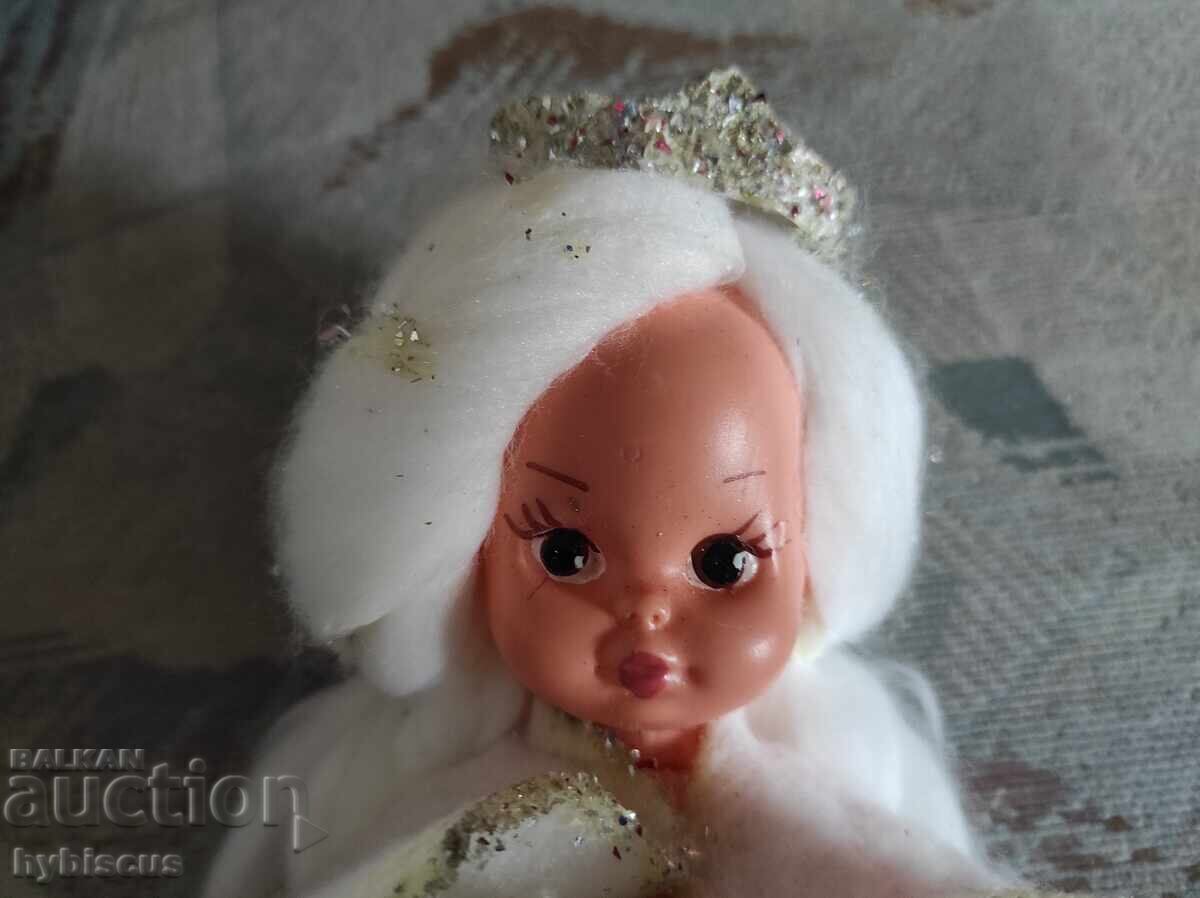 Auction  Snow White from the Socialist Era! Authentic
