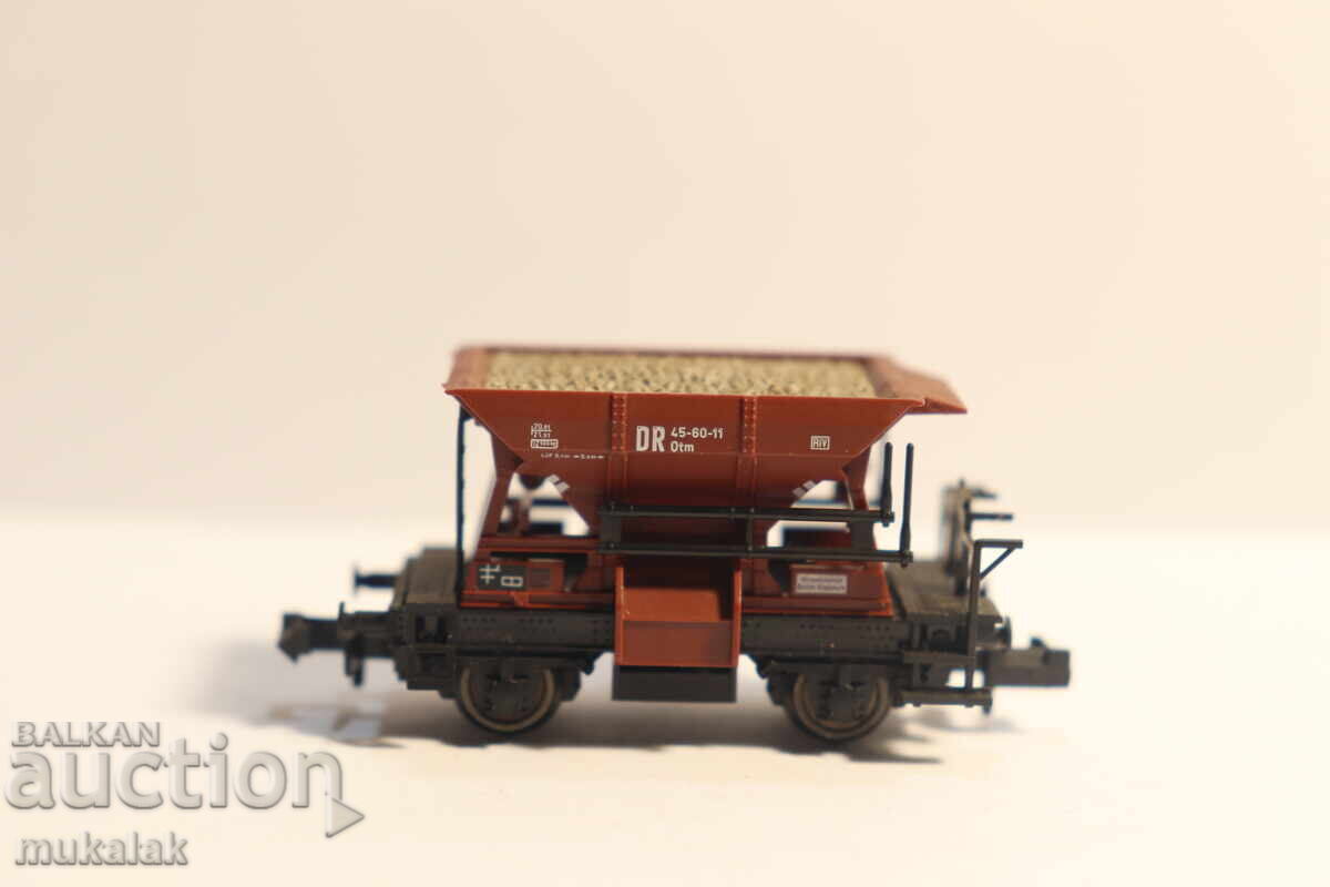 Fleischmann "N" 1/160 LOCOMOTIVE WAGON TRAIN TRAIN SET RAILROAD