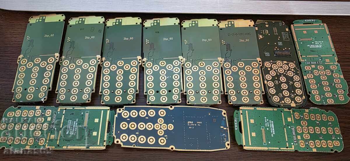 22 τεμ. - ηλεκτρονικά σκραπ Νο. 5 με τιμή 54.99 BGN | € 28.12 22 τεμ. - ηλεκτρονικά σκραπ Νο. 5 με τιμή 54.99 BGN | € 28.12