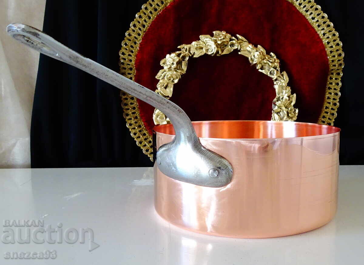 Auction  Copper pot 1.6 l., pure red copper