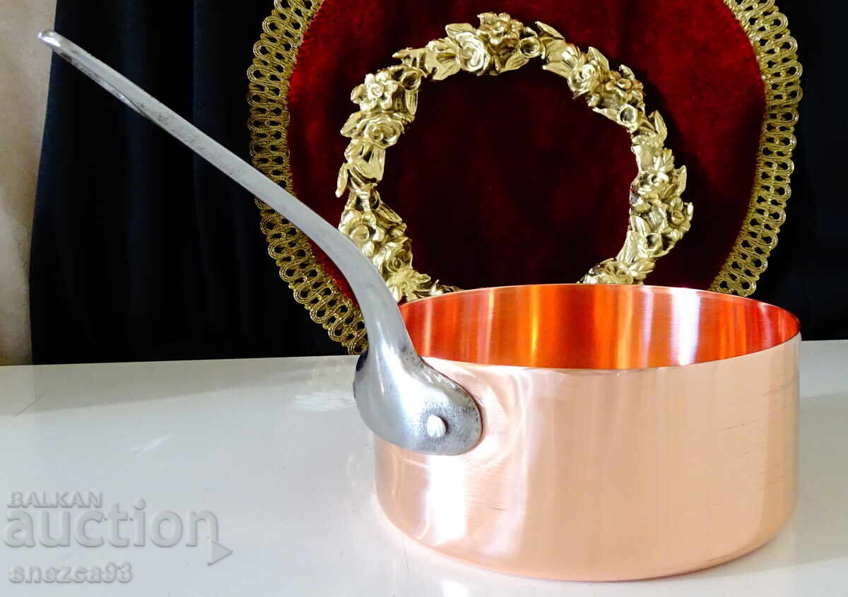 Auction  Copper pot 1 l., pure red copper