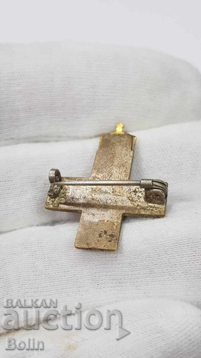 Rare Royal Insignia, Red Cross Badge - 1915, 1st Class - 5