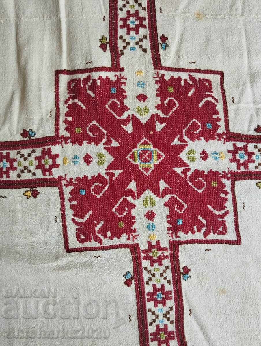 Set! Linen tablecloth with embroidery + 6 napkins with price 270.00 BGN | € 138.05