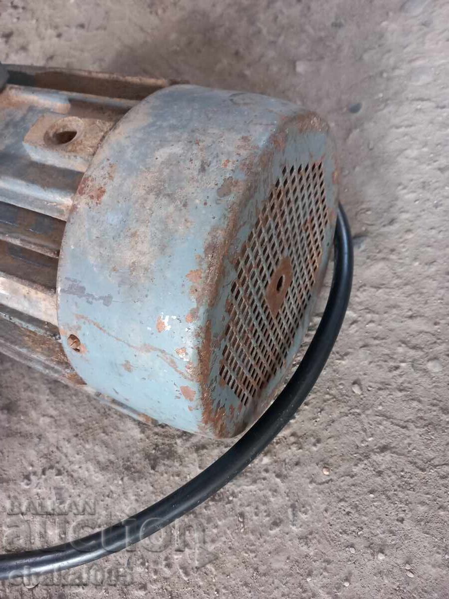 Auction  Three-phase electric motor