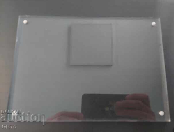 Прозрачна акрилна рамка за снимки или банкноти Прозрачна акрилна рамка за снимки или банкноти