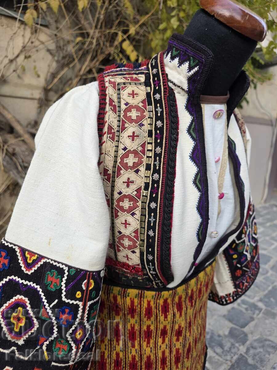 Auction  Woman's folk costume from Bitola Field and Pelagonia