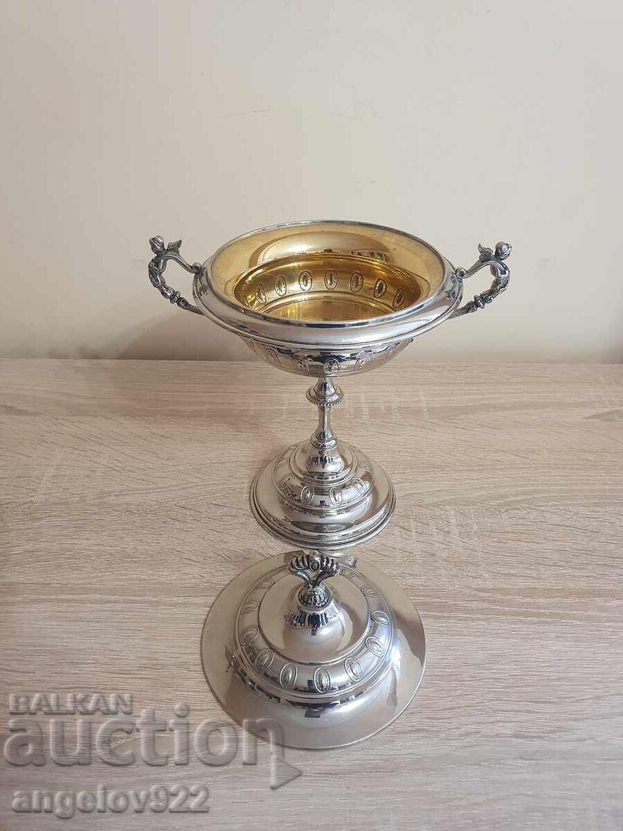 Ladă frigorifică metalică vintage!!! cu preț 0.01 BGN | € 0.01 Ladă frigorifică metalică vintage!!! cu preț 0.01 BGN | € 0.01