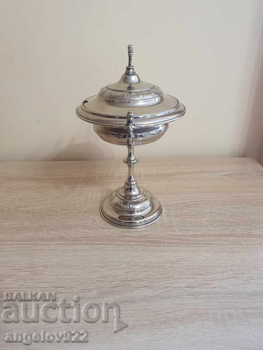 Licitație Ladă frigorifică metalică vintage!!! Licitație Ladă frigorifică metalică vintage!!!