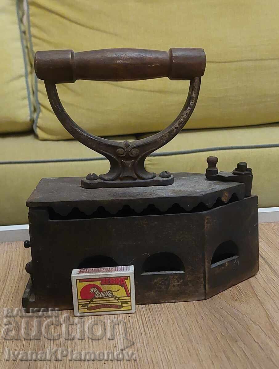 Σίδερο ρούχων vintage για συλλέκτες - 7 Σίδερο ρούχων vintage για συλλέκτες - 7