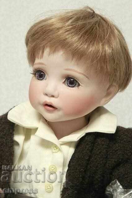 Κούκλα πορσελάνης Celia με τιμή 150.00 BGN | € 76.69 Κούκλα πορσελάνης Celia με τιμή 150.00 BGN | € 76.69