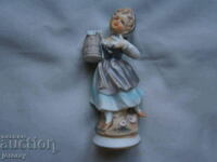 Порцеланова фигура 15см.