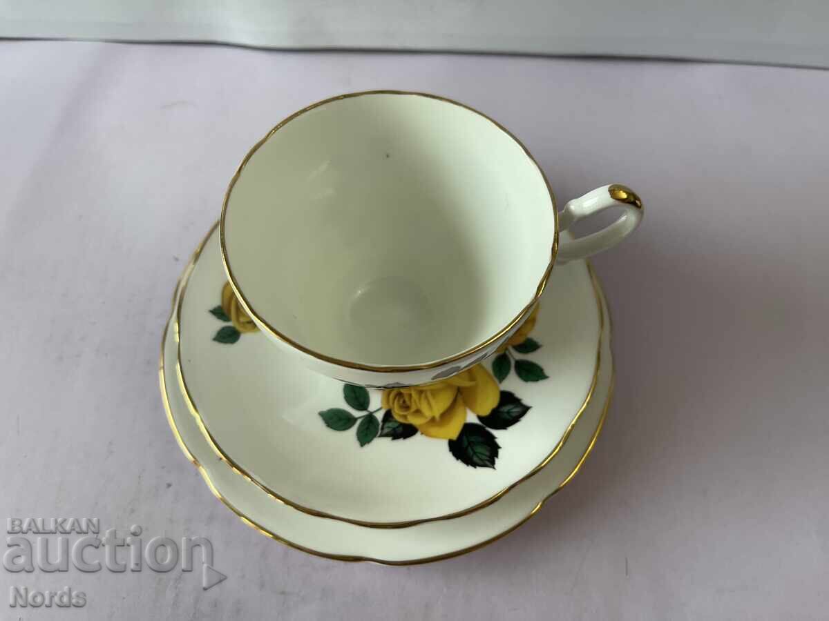 Set de ceai triplu englezesc cu preț 14.58 BGN | € 7.45 Set de ceai triplu englezesc cu preț 14.58 BGN | € 7.45