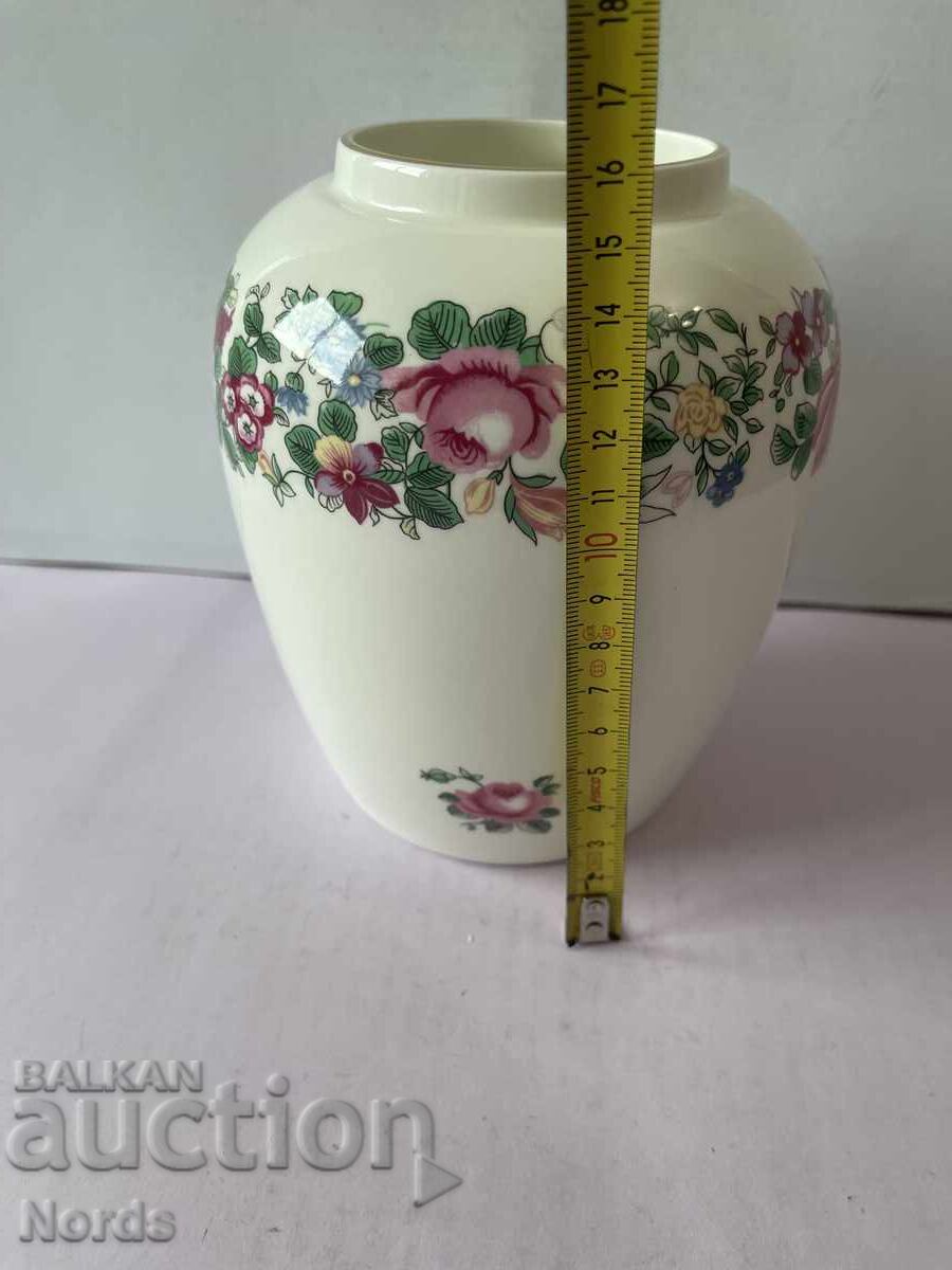 Livrarea Staffordshire Vază englezească frumoasă Livrarea Staffordshire Vază englezească frumoasă