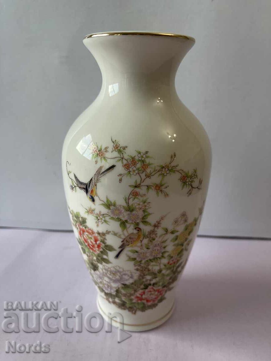 Красива японска ваза Красива японска ваза