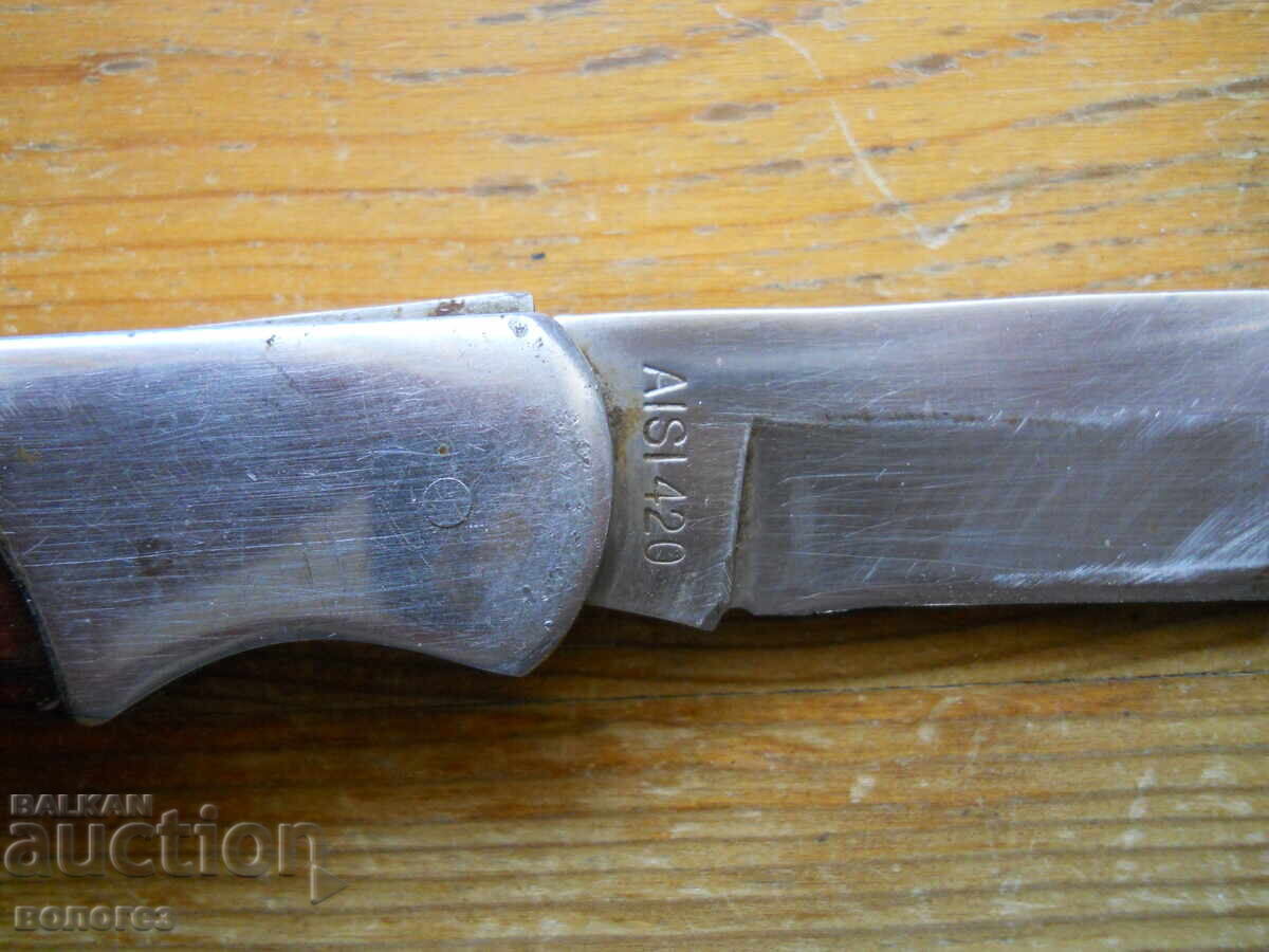 Delivery of Folding knife with bone handles "Schwarz Wolf" Delivery of Folding knife with bone handles "Schwarz Wolf"