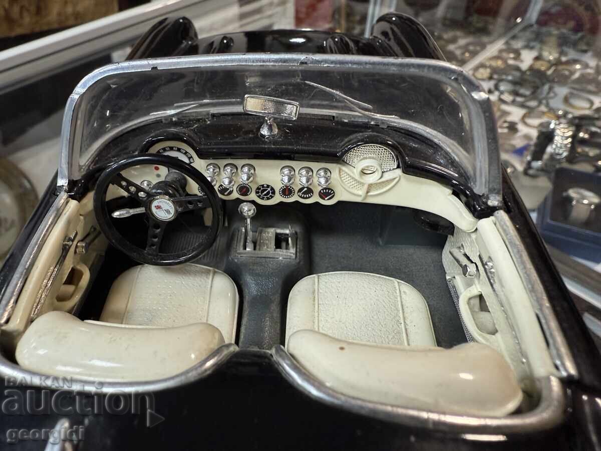 Delivery of Metal car Burago - Chevrolet Corvette. No. 7646 Delivery of Metal car Burago - Chevrolet Corvette. No. 7646