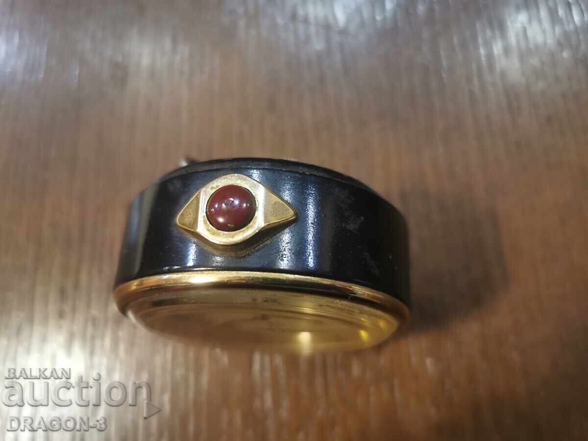 ΔΟΞΑ με τιμή 8.00 BGN | € 4.09