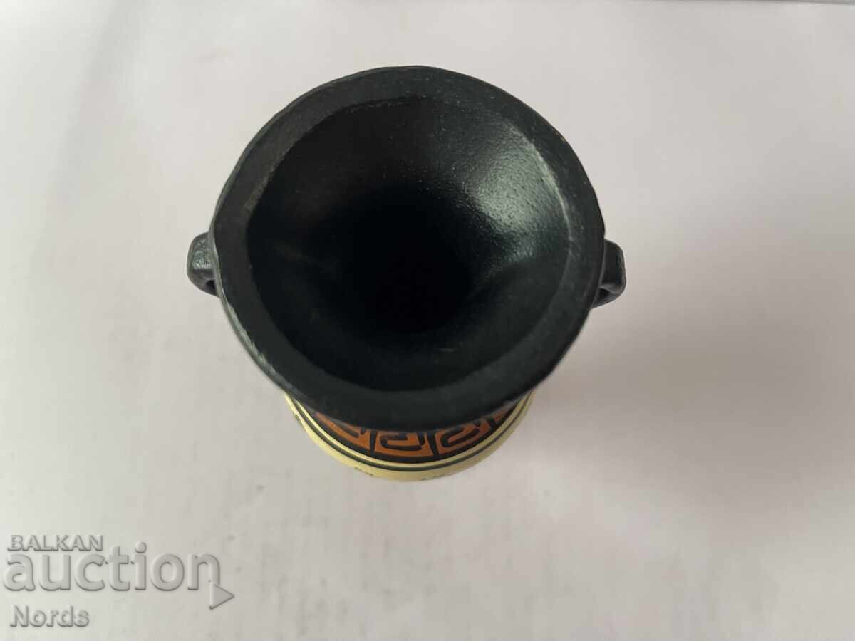 Аукцион Красива керамична вазичка Аукцион Красива керамична вазичка