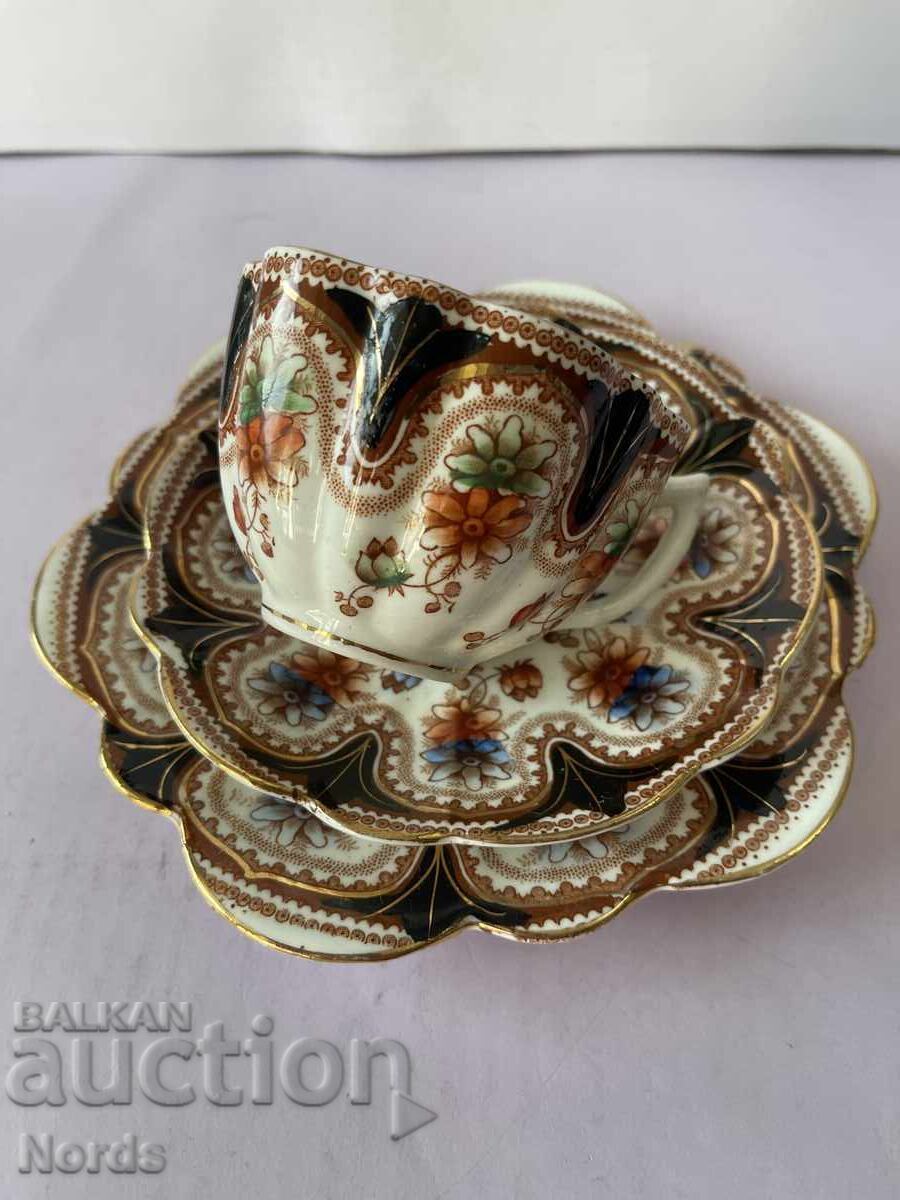 Аукцион Винтидж английски троен сет Аукцион Винтидж английски троен сет