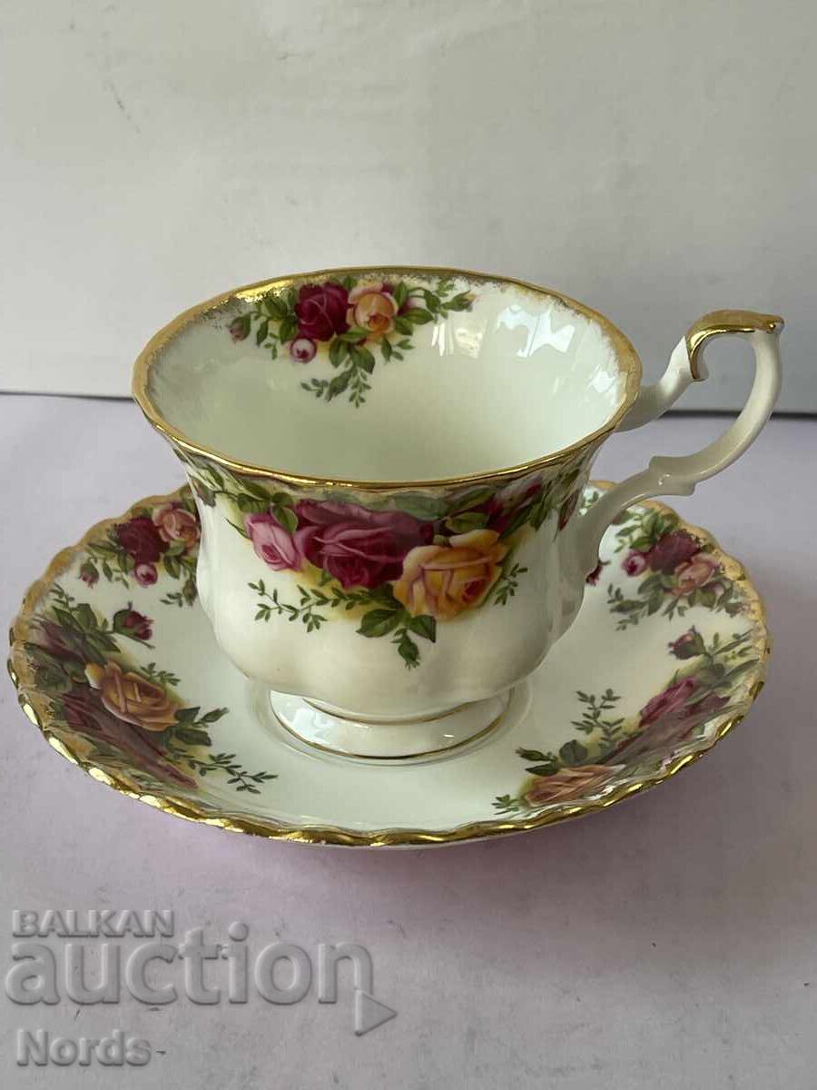 Licitație Royal Albert „Old Country Roses” Licitație Royal Albert „Old Country Roses”