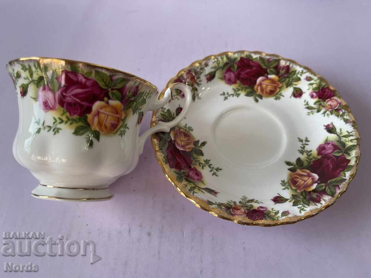 Livrarea Royal Albert „Old Country Roses” Livrarea Royal Albert „Old Country Roses”