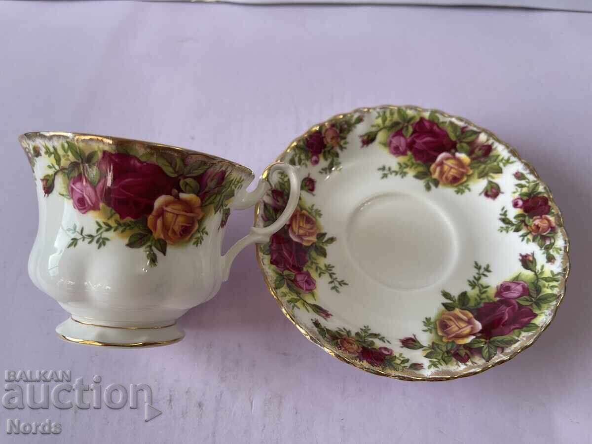 Livrarea Royal Albert „Old Country Roses” Livrarea Royal Albert „Old Country Roses”