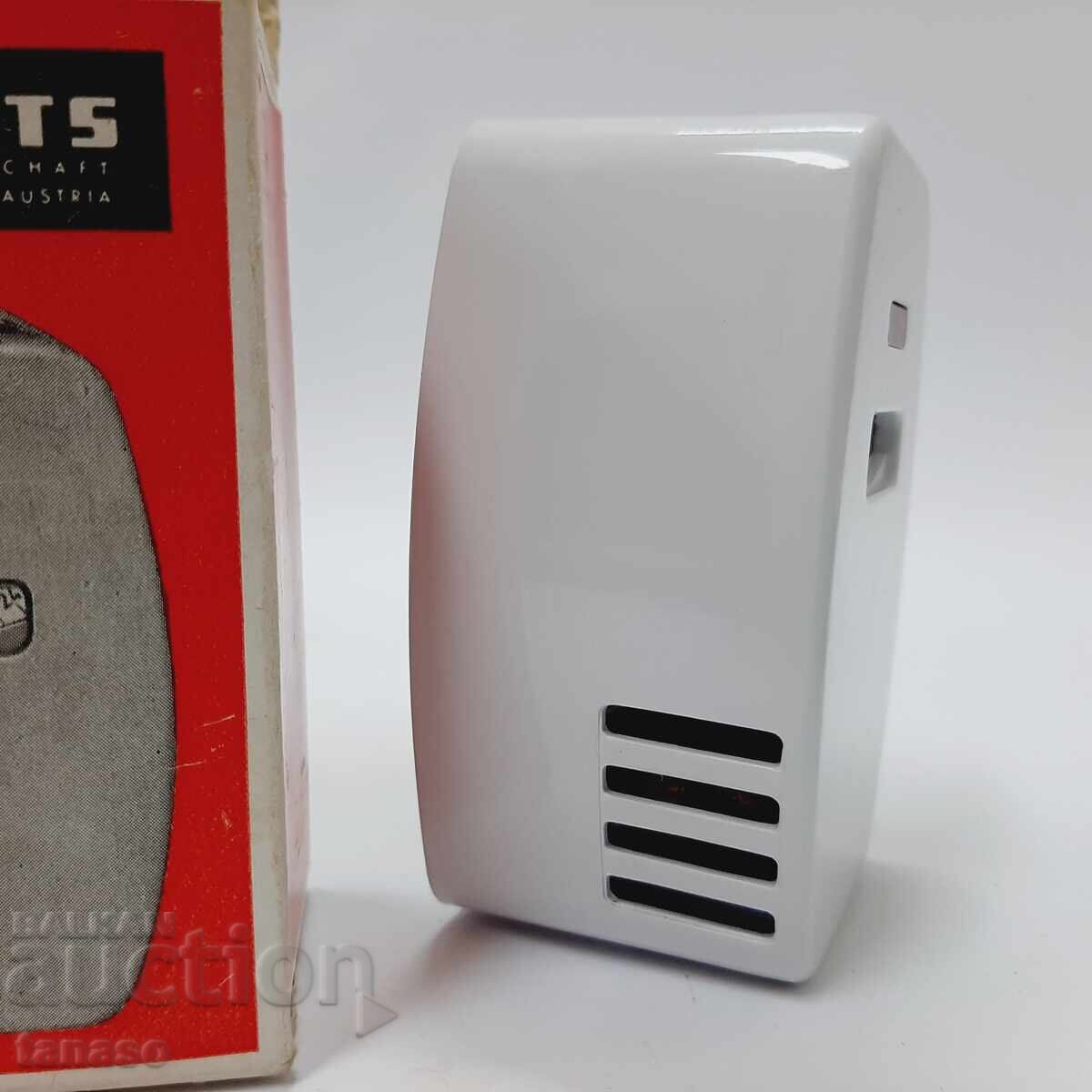 Delivery of Star (1978) thermostat Richard Fonovits TC-1(1.4)