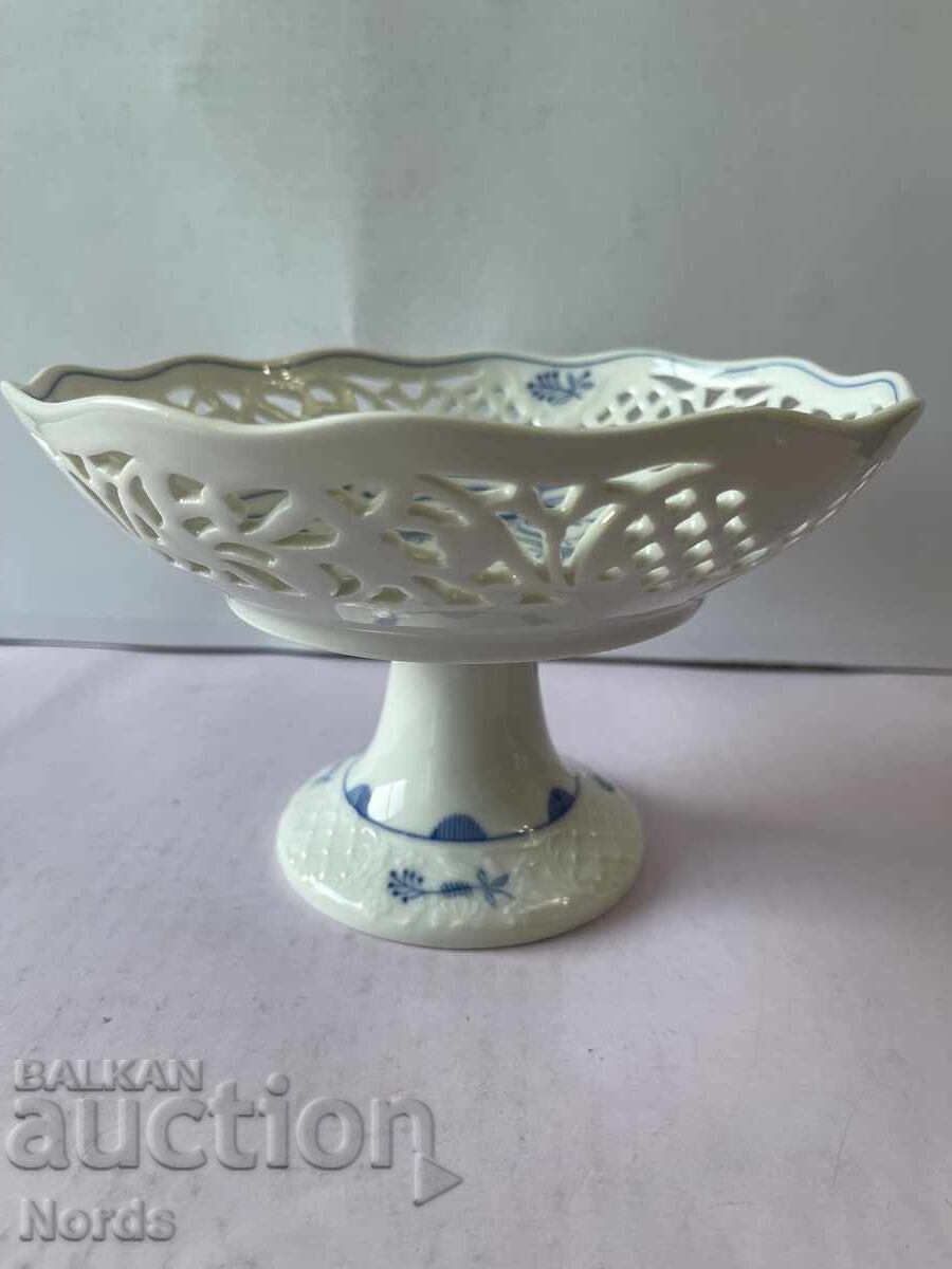 Германска фруктиера на столче Германска фруктиера на столче