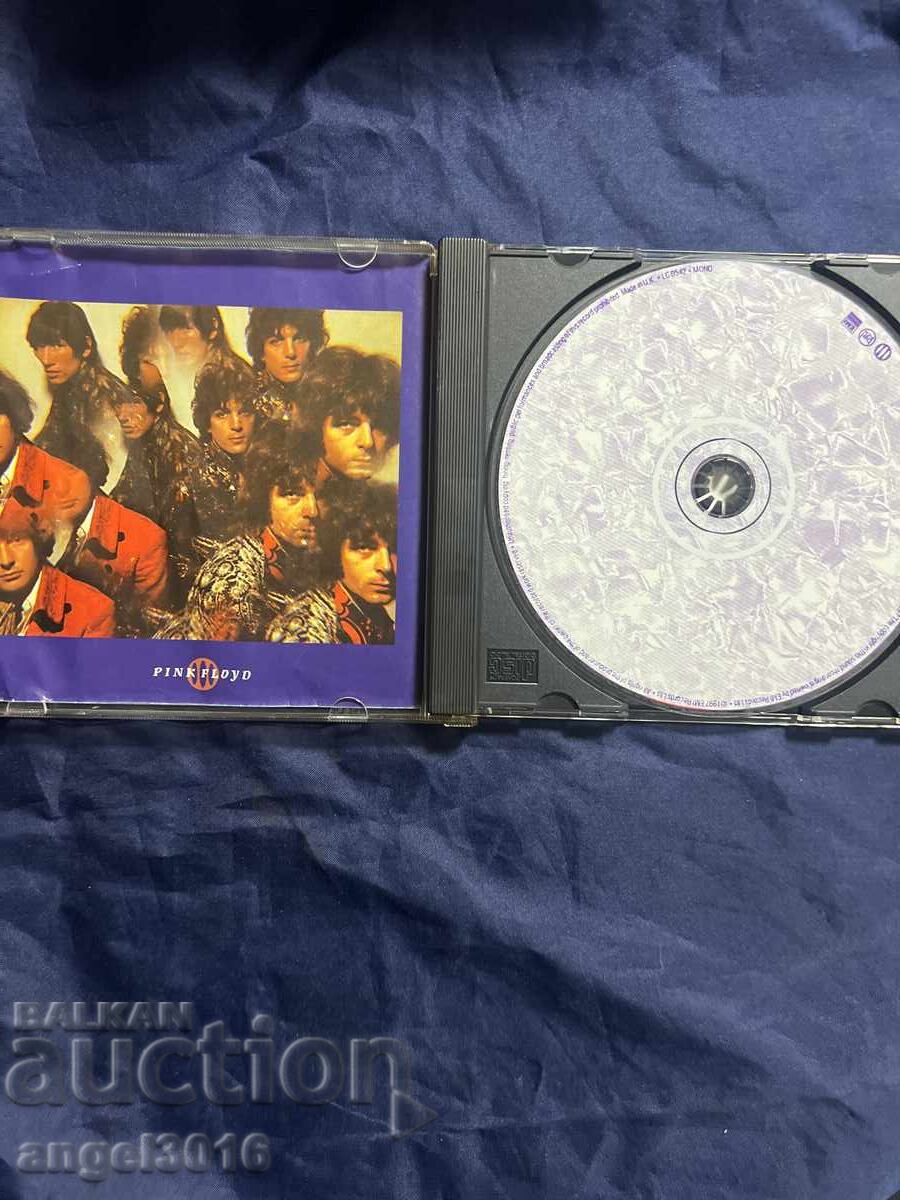 Delivery of CD Pink Floyd - The Piper at the Gates of Dawn