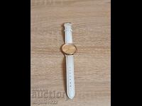 Ръчен часовник O.N.E