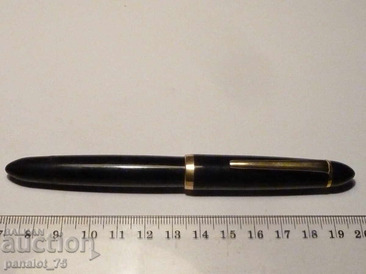 Peniță veche din bachelită cu preț 15.00 BGN | € 7.67