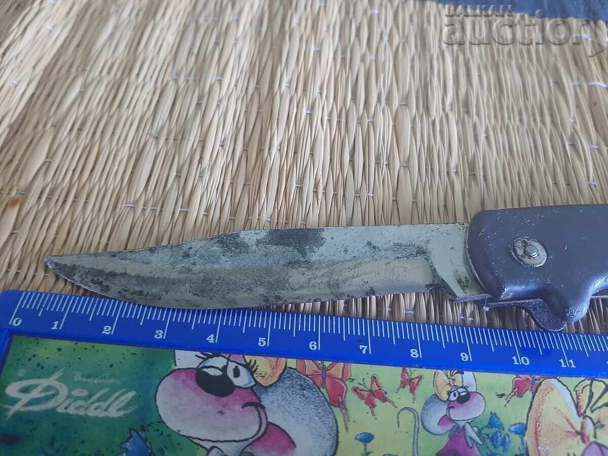 Retro Russian folding knife - a collector's find with price 0.01 BGN | € 0.01