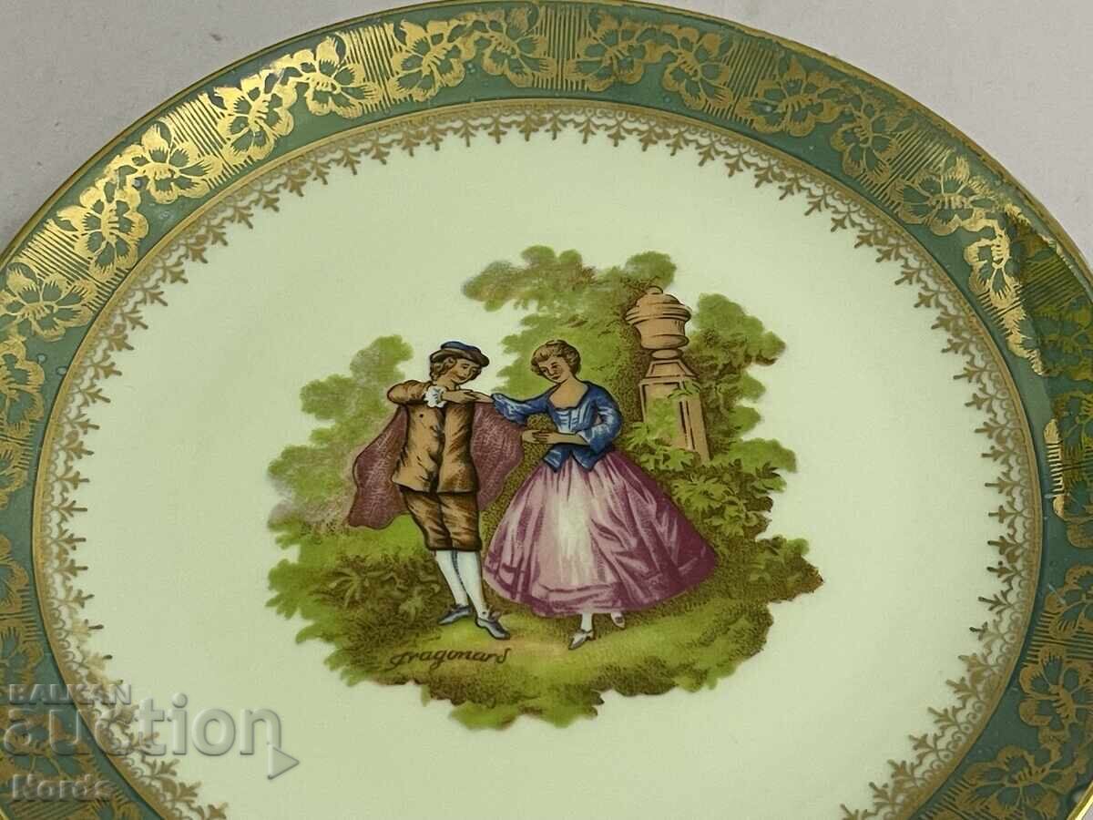 Farfurie Limoges frumoasă, cu marcaj cu preț 8.05 BGN | € 4.12 Farfurie Limoges frumoasă, cu marcaj cu preț 8.05 BGN | € 4.12