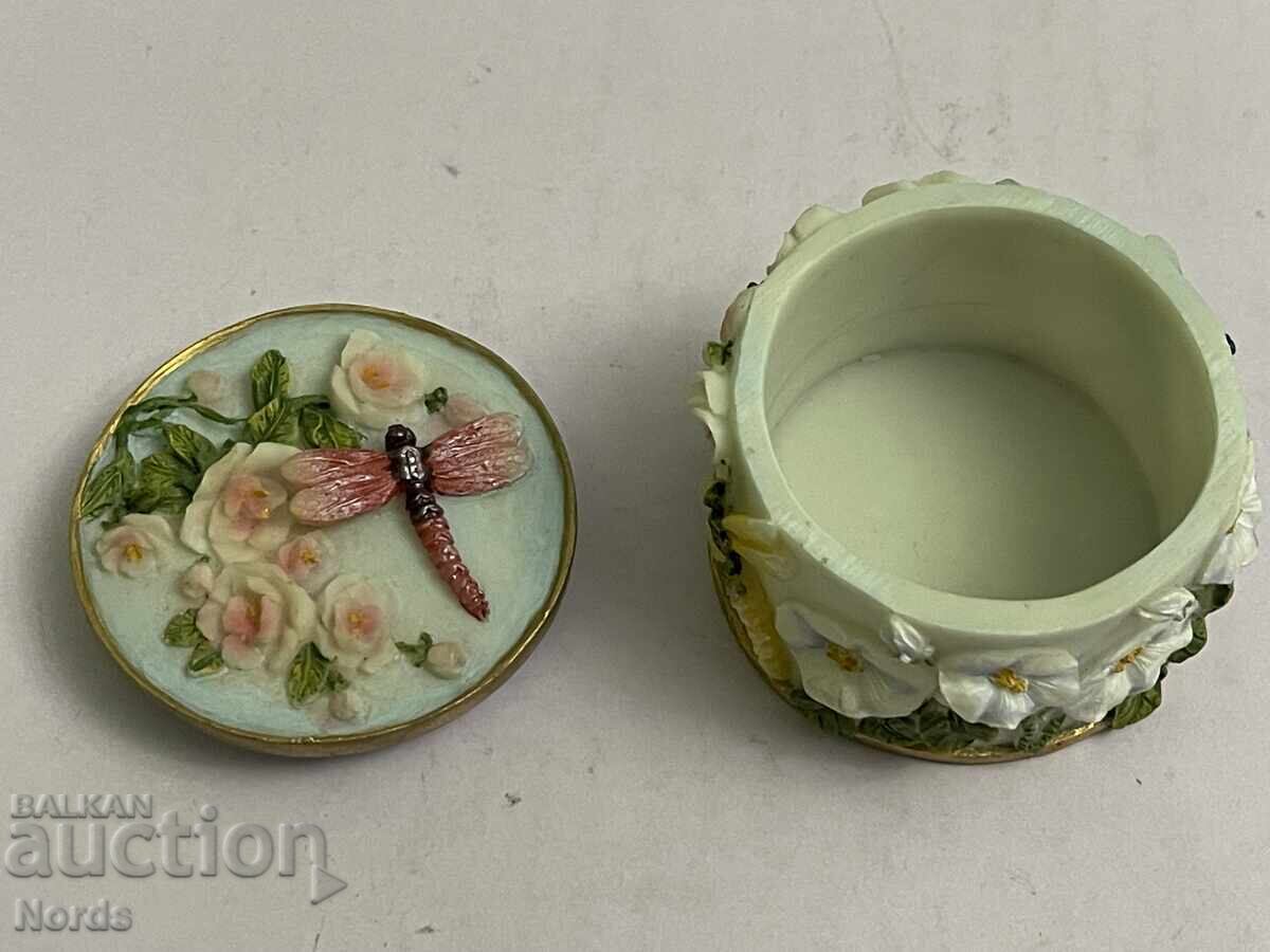 Παράδοση Όμορφα κοσμήματα Παράδοση Όμορφα κοσμήματα