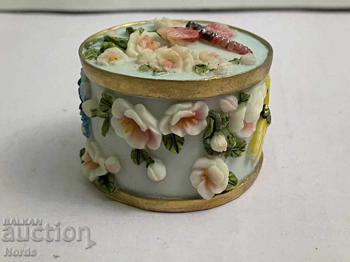 Όμορφα κοσμήματα Όμορφα κοσμήματα