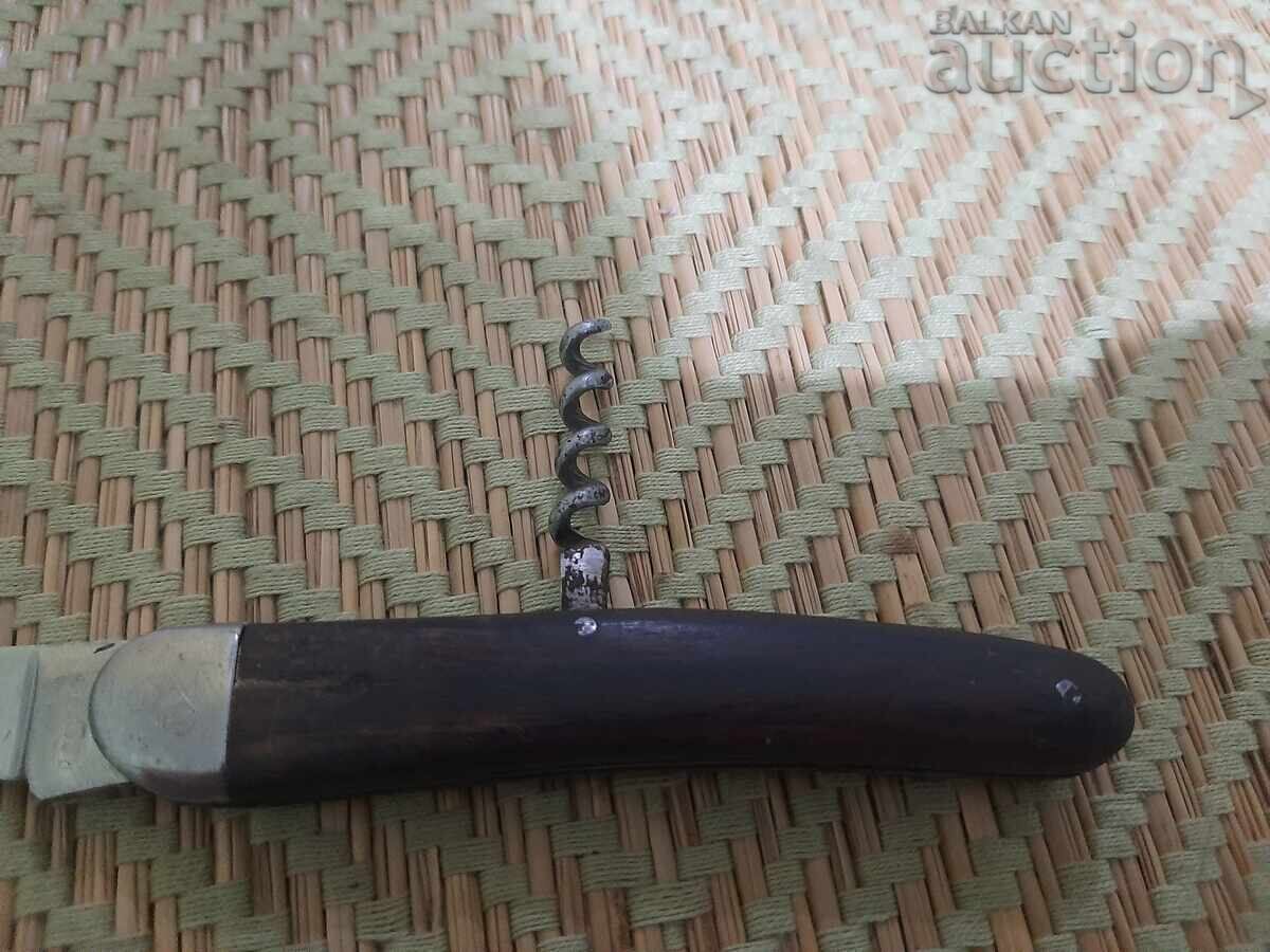 Licitație Vechi cuțit de ploaie