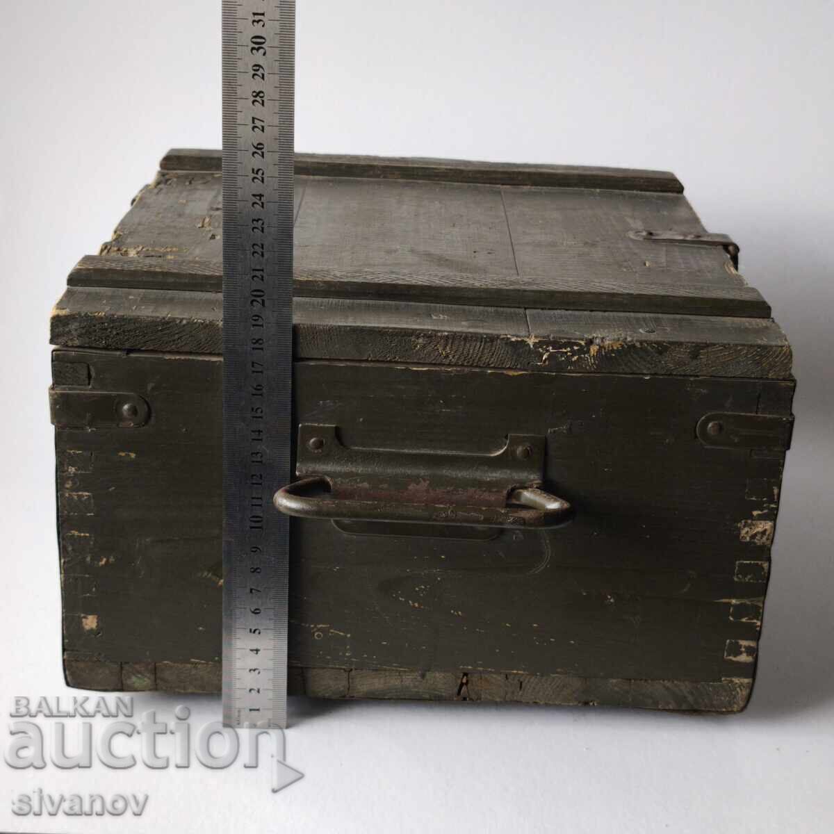 Ladă militară veche din lemn pentru cartușe #6218 - 7