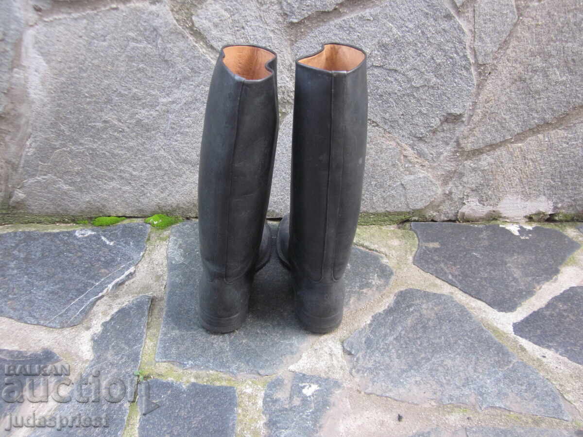 Παράδοση Παλιά Βουλγάρικα γκαρντιακά άρβυλα για στολή φρουράς Παράδοση Παλιά Βουλγάρικα γκαρντιακά άρβυλα για στολή φρουράς