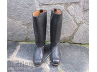 Cizme vechi bulgărești de gardă pentru uniformă de gardă