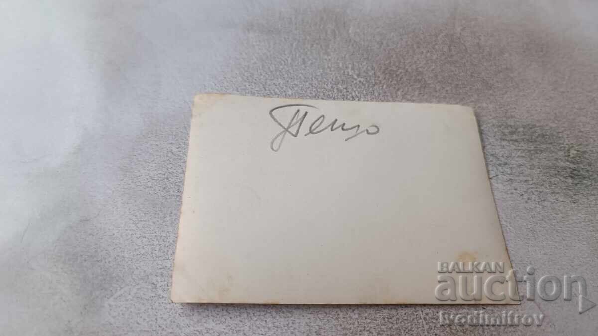 Fotografie Clădire Nouă cu Două Etaje cu preț 2.85 BGN | € 1.46