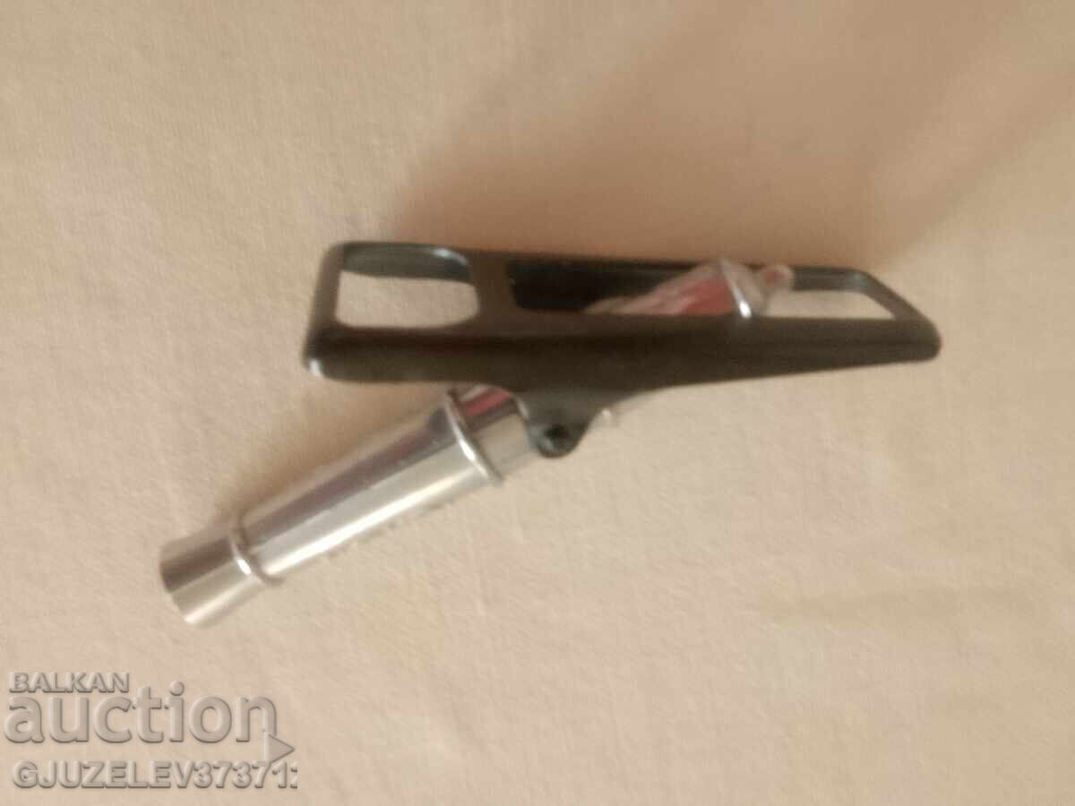 Livrarea Tirbușon și deschizător de sticle rusești vechi