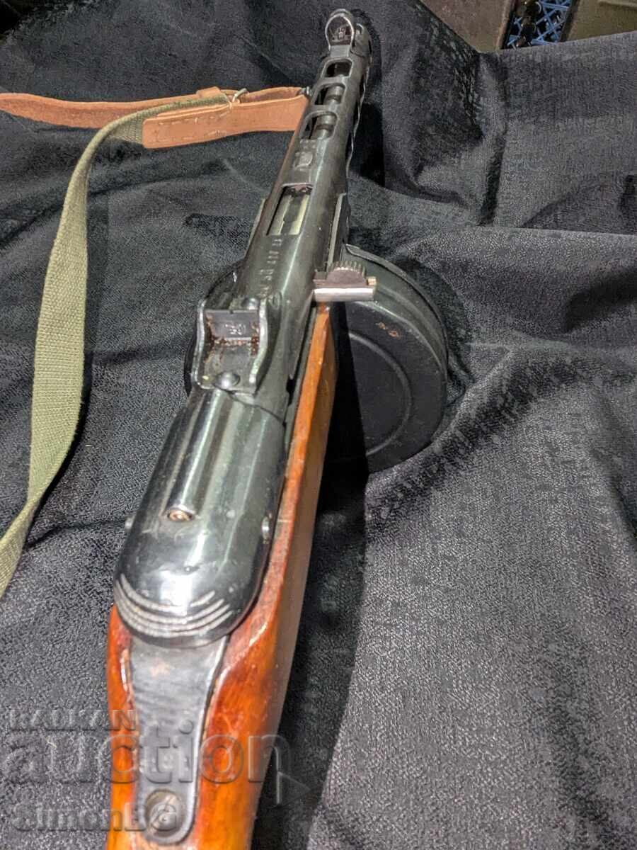 Licitație PPSh-41 (dezafectat)