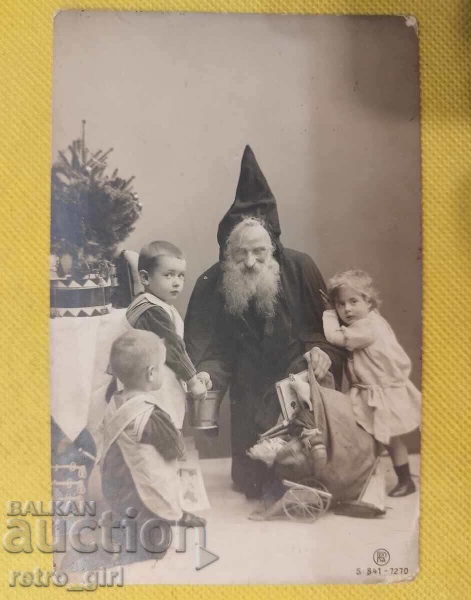 Old, used postcard from the beginning of the 20th century